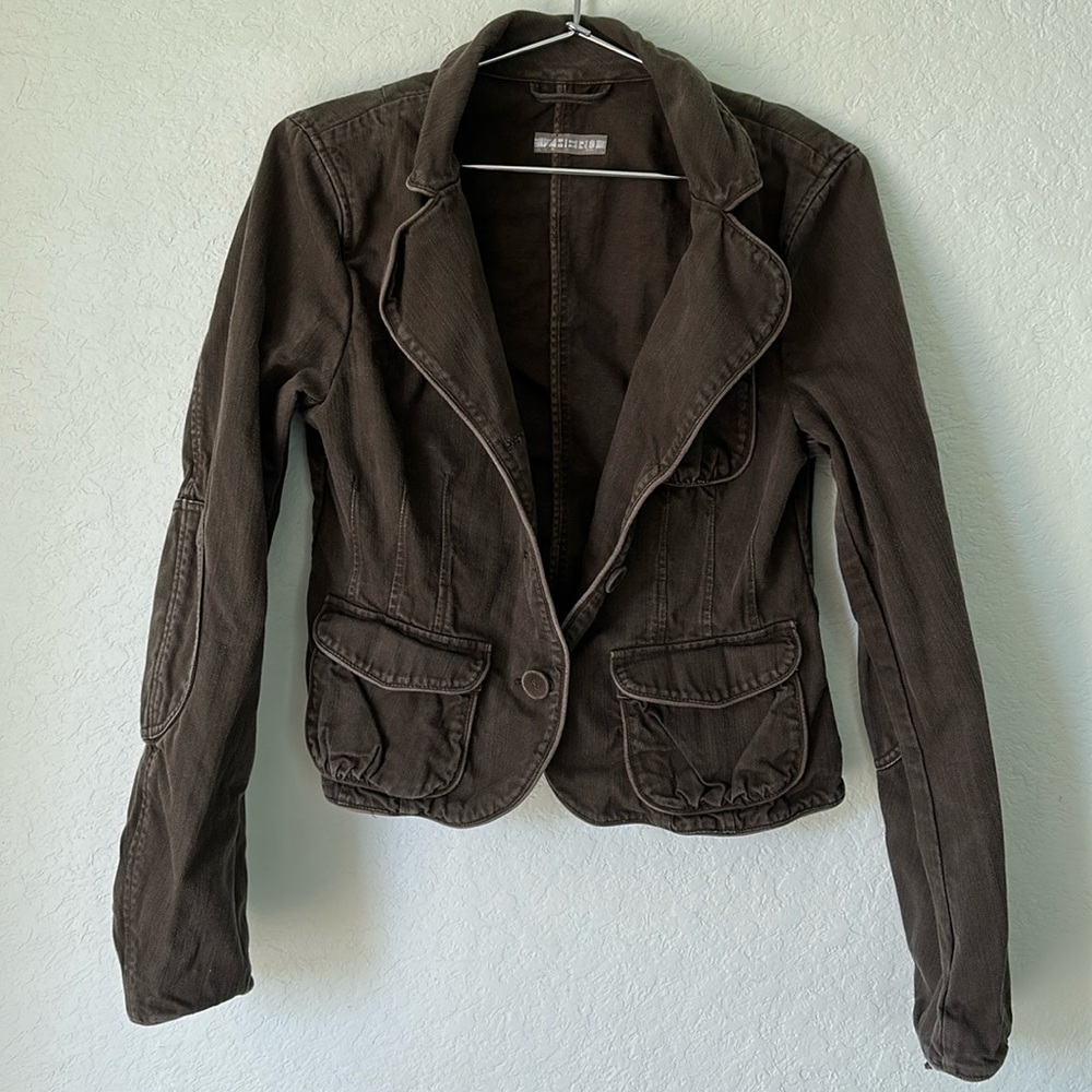 Army green Hero jacket.  womens s/m.  Super nice! 🐍🦖❤️💄